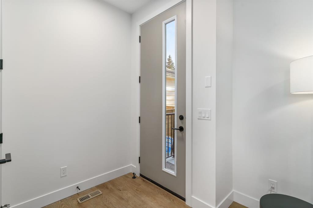 Fourth View of 8, 2220 26 Avenue SW, Richmond, Calgary, Alberta, T2T 1E8