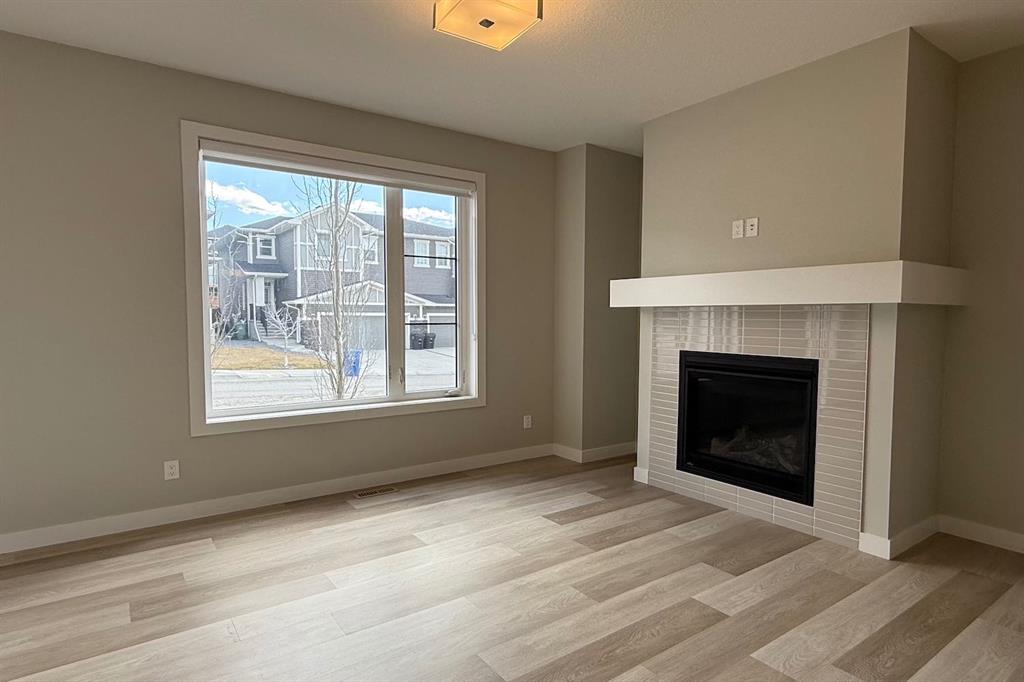 Fifth View of 127 Crestbrook Way SW, Crestmont, Calgary, Alberta, T3B 6L1