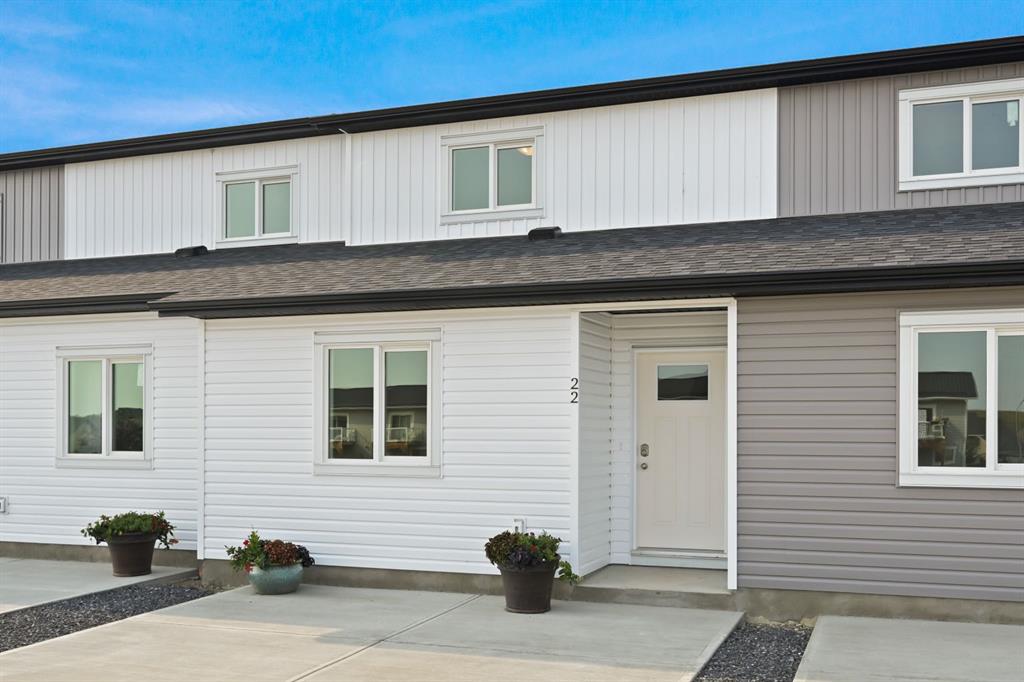 22 Valarosa Park , A2218605, Alberta,