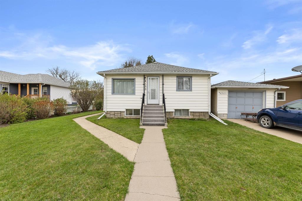 Third View of 4135 48 Avenue , Central Innisfail, Innisfail, Alberta, T4G1K1