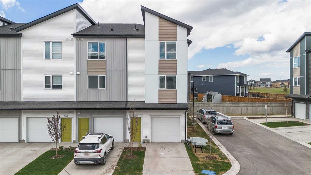 403, 301 Redstone Boulevard NE, A2219531, Alberta,