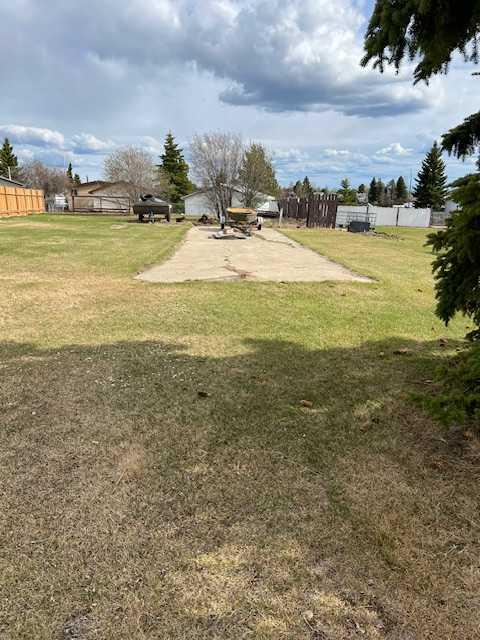 10 leas Avenue , A2220152, Alberta,