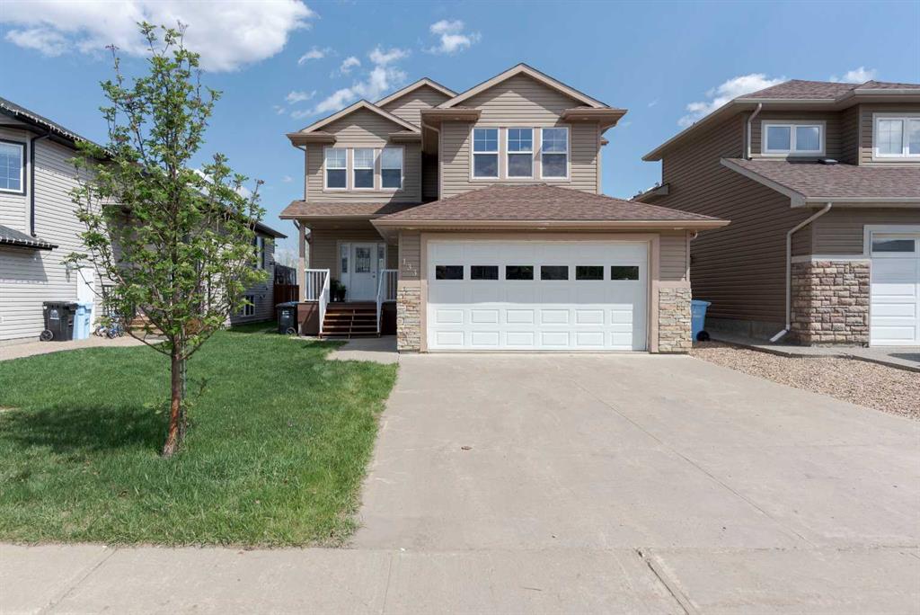 133 Chestnut Way , A2220165, Alberta,
