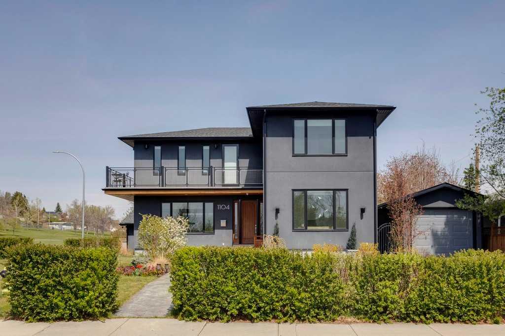Second View of 1104 Trafford Drive NW, Thorncliffe, Calgary, Alberta, T2K 2T8