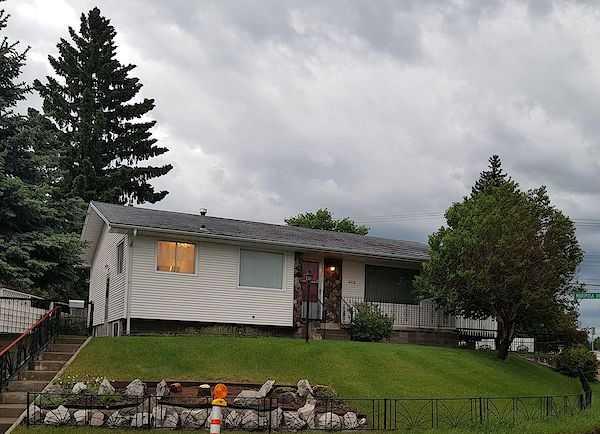 404 Mariposa Drive NE, A2220974, Alberta,