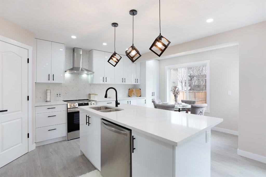 Second View of 13030 Douglas Ridge Grove SE, Douglasdale/Glen, Calgary, Alberta, T2Z 3H7