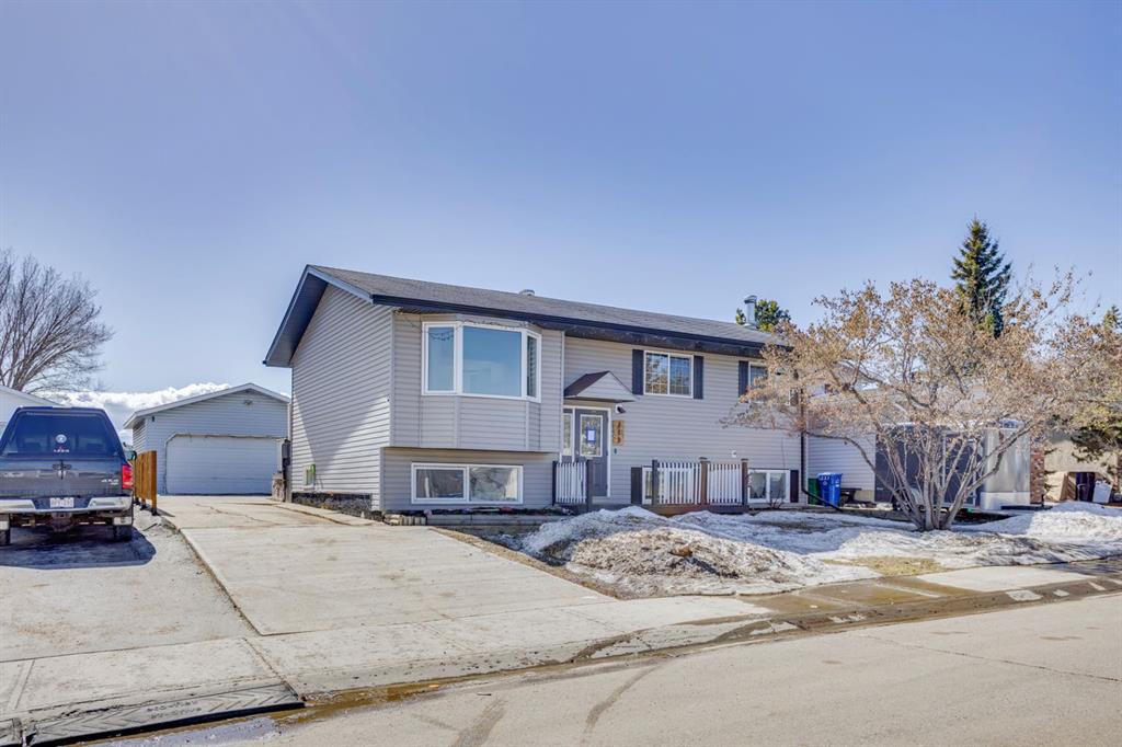 Third View of 149 Parmenter Crescent , Dickinsfield, Fort McMurray, Alberta, T9K 1L7