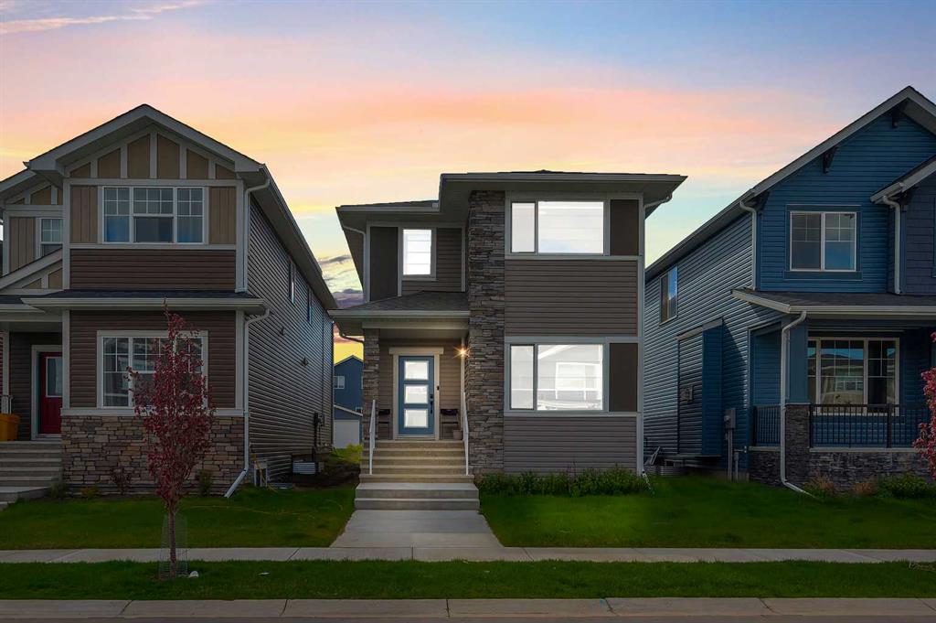 1125 Bayview Gardens SW, A2223902, Alberta,