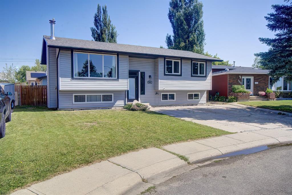 526 50A Avenue W, A2225098, Alberta,
