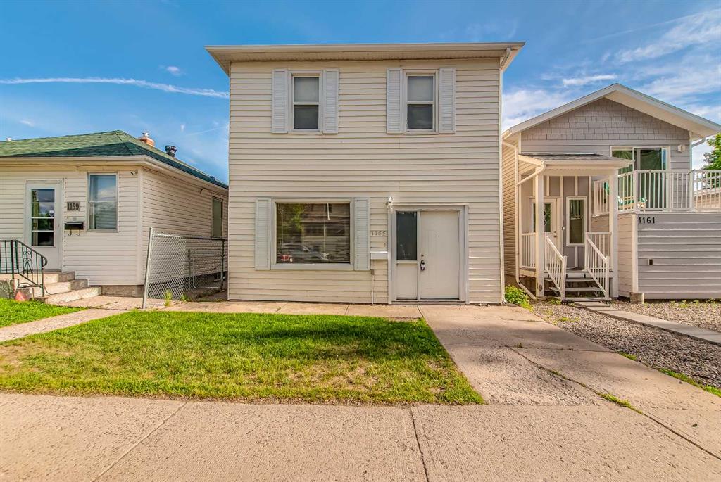 1165 Queen Street SE, A2225299, Alberta,