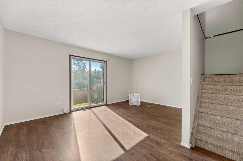 Fourth View of 18, 1706 22 Avenue , NONE, Didsbury, Alberta, T0M 0W0