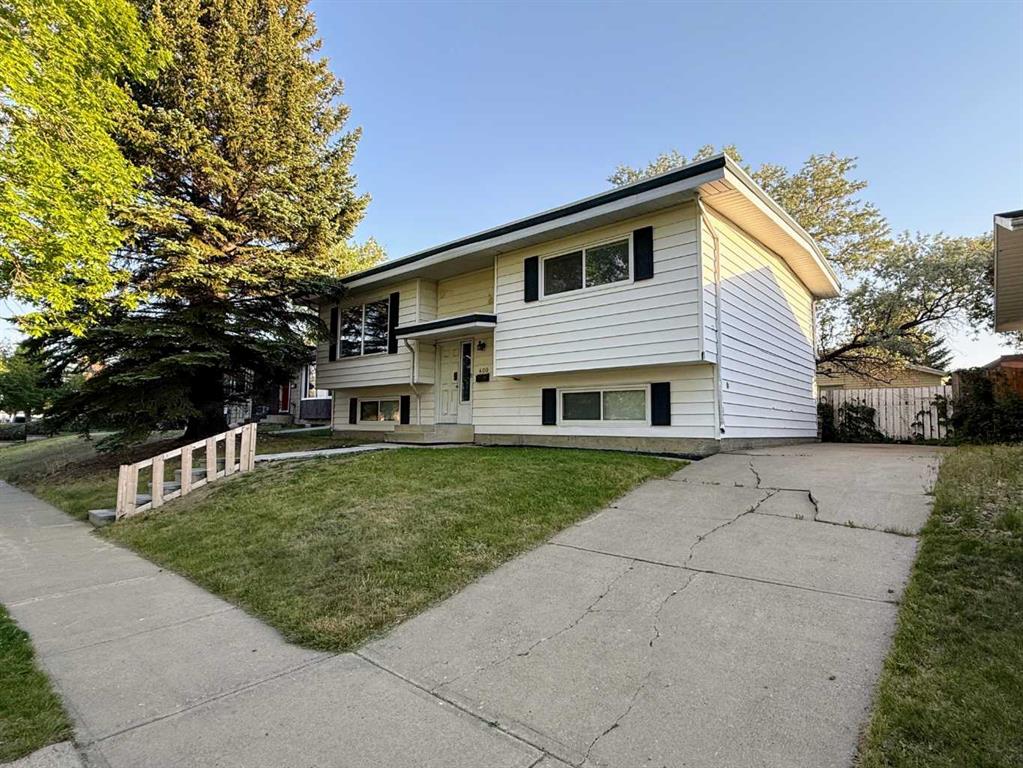 400 McMaster Boulevard W, A2226866, Alberta,