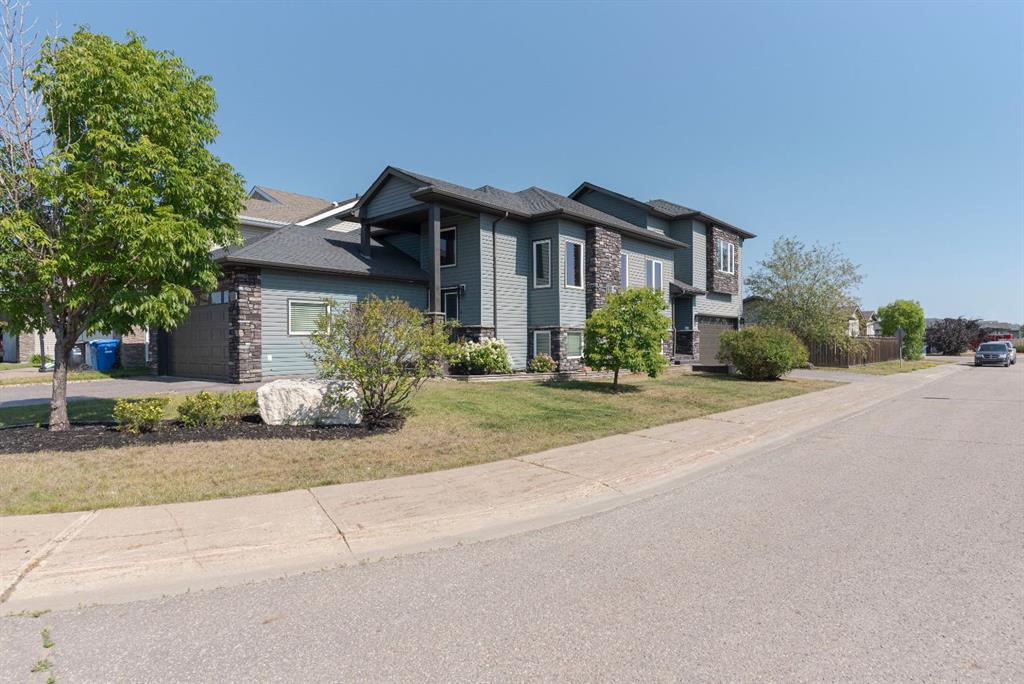 137 Shore Street , A2227803, Alberta,