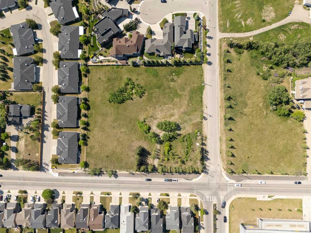 Third View of 7327 26 Avenue SW, Springbank Hill, Calgary, Alberta, T3H 3X2