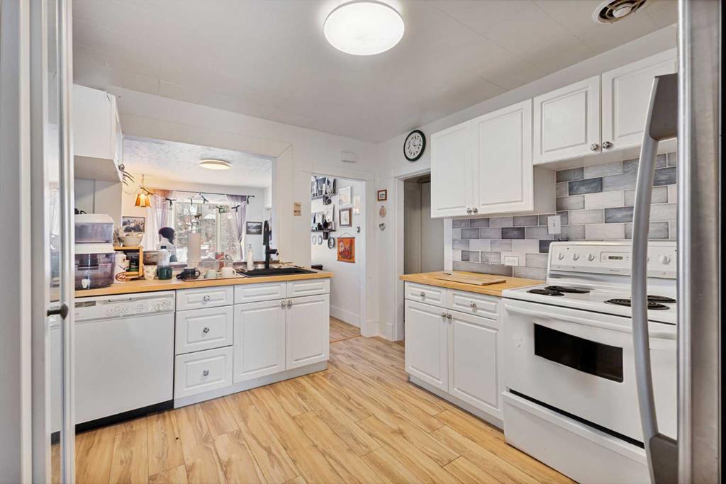 Fifth View of 2311 6 Avenue NW, West Hillhurst, Calgary, Alberta, T2N0X3