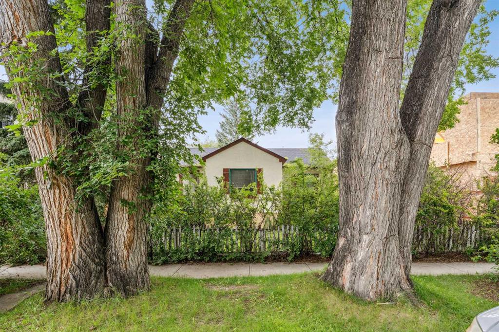 Fourth View of 630 15 Avenue NE, Renfrew, Calgary, Alberta, T2E 1H8