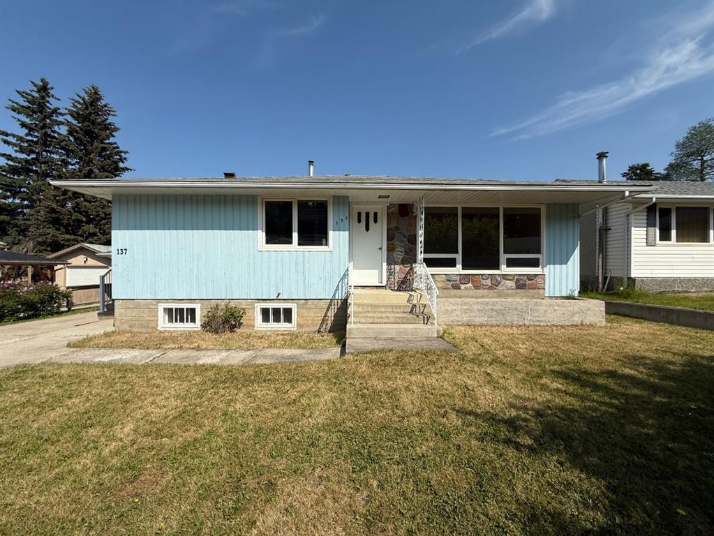 Third View of 137 SUNWAPTA Drive , Hardisty, Hinton, Alberta, T7V1G2