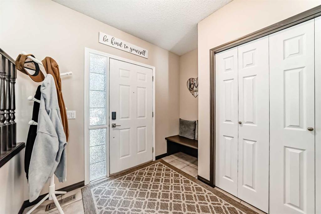 Fourth View of 778 Fairways Green NW, Fairways, Airdrie, Alberta, T4B 3E6