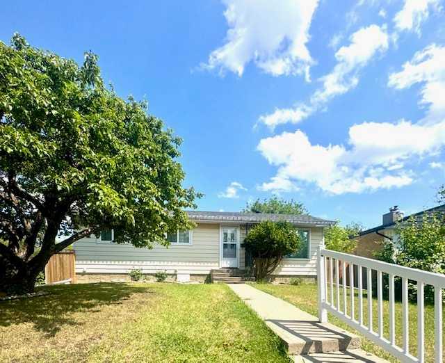 Second View of 10425 96A Street , Hillside, Grande Prairie, Alberta, T8V 2A7