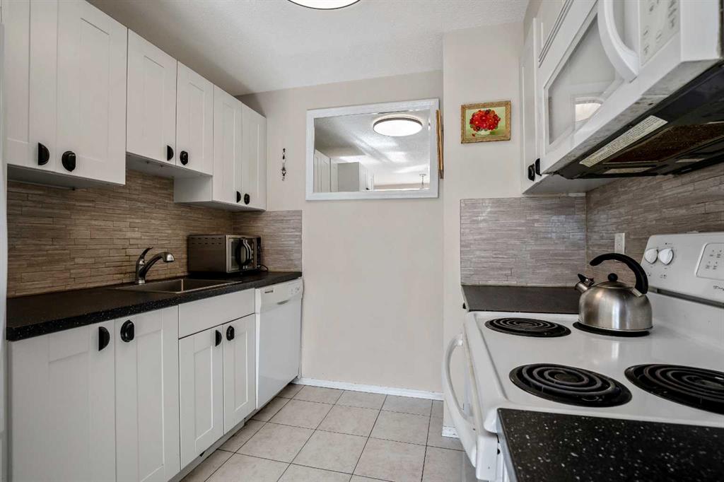 Fourth View of 49, 4936 DALTON Drive NW, Dalhousie, Calgary, Alberta, T3A 2E4