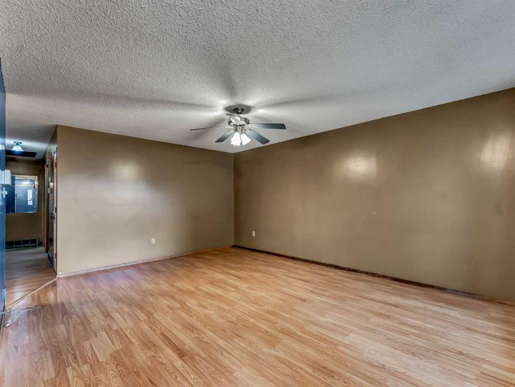Fourth View of 1402 26 Street SE, Crestwood-Norwood, Medicine Hat, Alberta, T1A2G2
