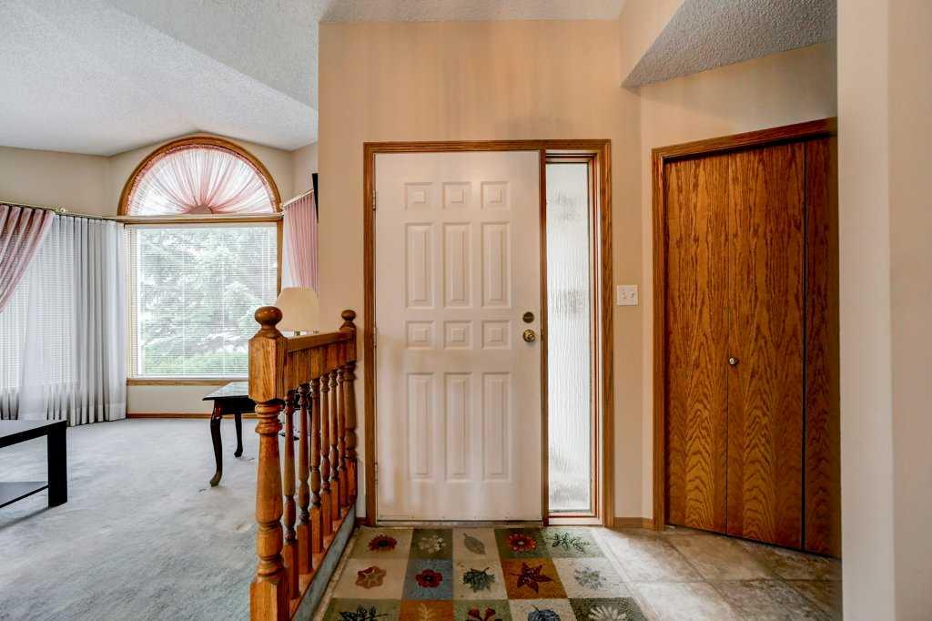 Fifth View of 3 Edgewood Crescent W, Ridgewood, Lethbridge, Alberta, T1K 5Z1