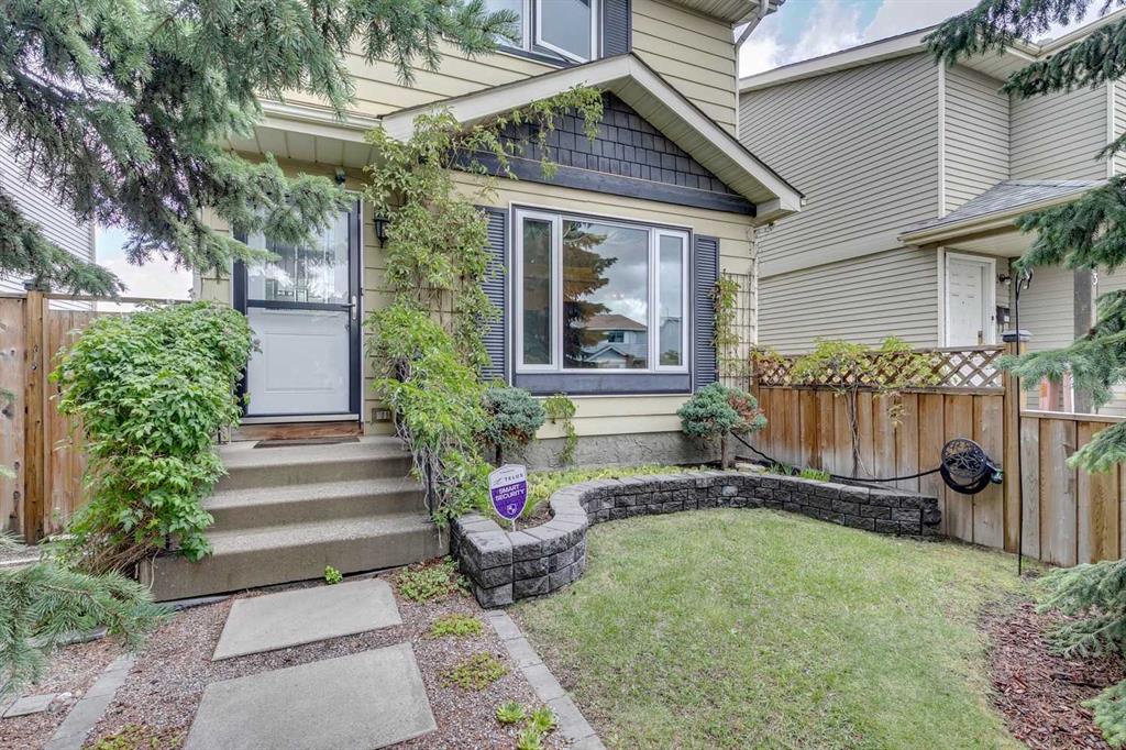 85 Erin Woods Place SE, A2237558, Alberta,