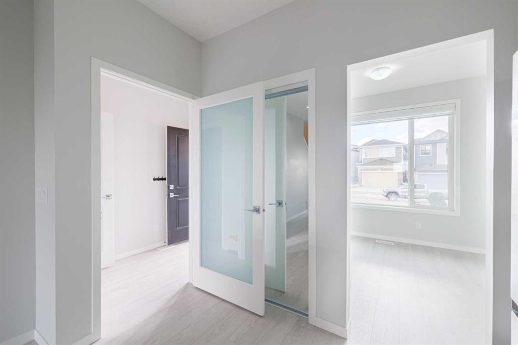 Fifth View of 120 Edith Place NW, Glacier Ridge, Calgary, Alberta, T3R2E2