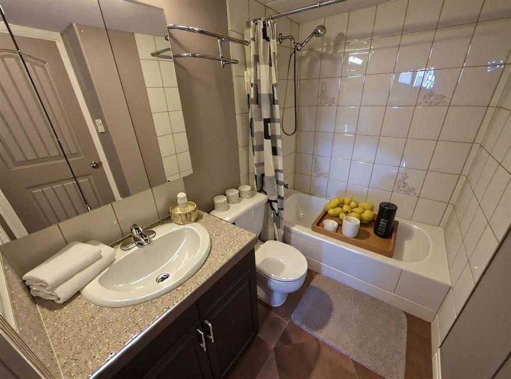 Fourth View of 211, 4902 37  , South Hill, Red Deer, Alberta, T4N 6M9