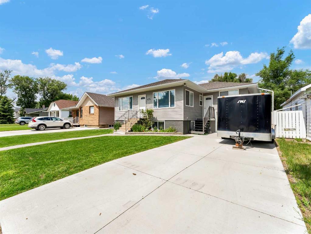 Fourth View of 474 10 Street SE, SE Hill, Medicine Hat, Alberta, T1A 1R3