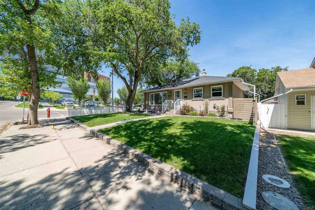 Fifth View of 574 4 Street SW, SW Hill, Medicine Hat, Alberta, T1A4G1
