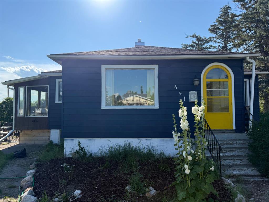411 5 Street , A2238225, Alberta,