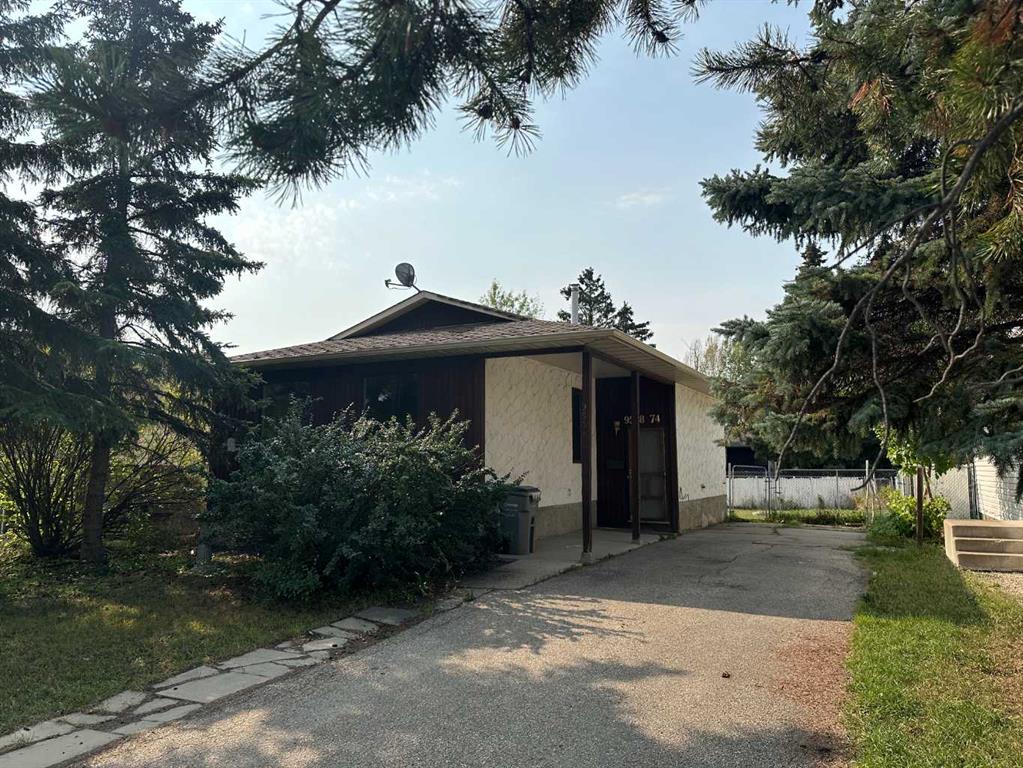 9538 74 Avenue , A2238338, Alberta,