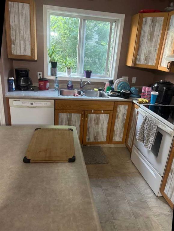 Fourth View of 3006 49 Avenue , NONE, Lloydminster, Saskatchewan, S9V 2C3
