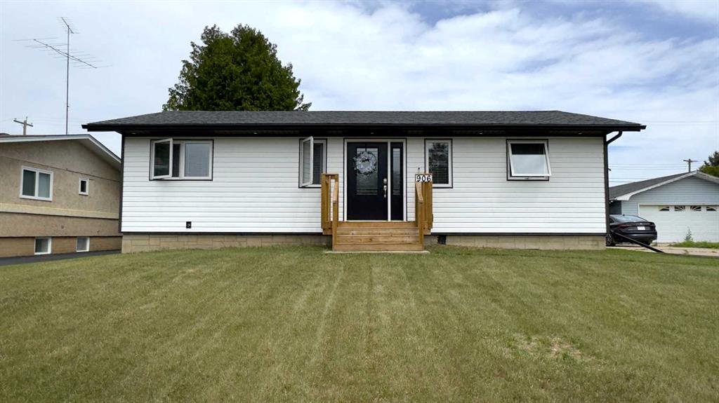 906 10 Avenue , A2239062, Alberta,