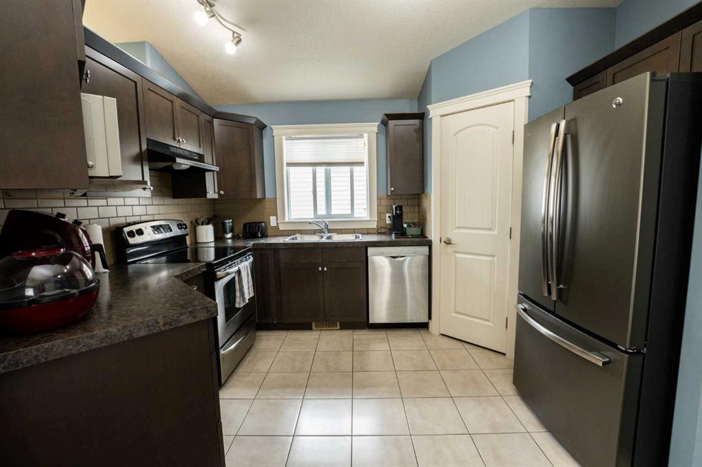Fifth View of # A/B, 11502 73 Avenue , Westpointe, Grande Prairie, Alberta, T8W 0K2