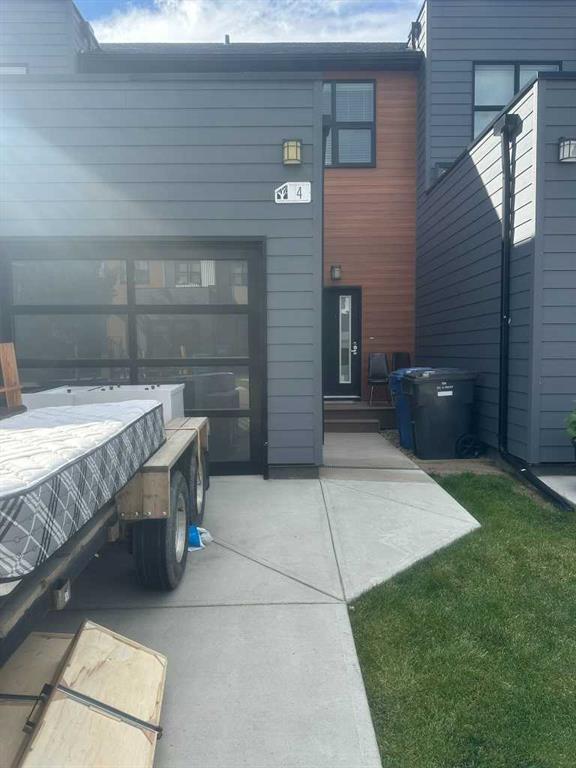 4-69 Aquitania Circle , A2239121, Alberta,