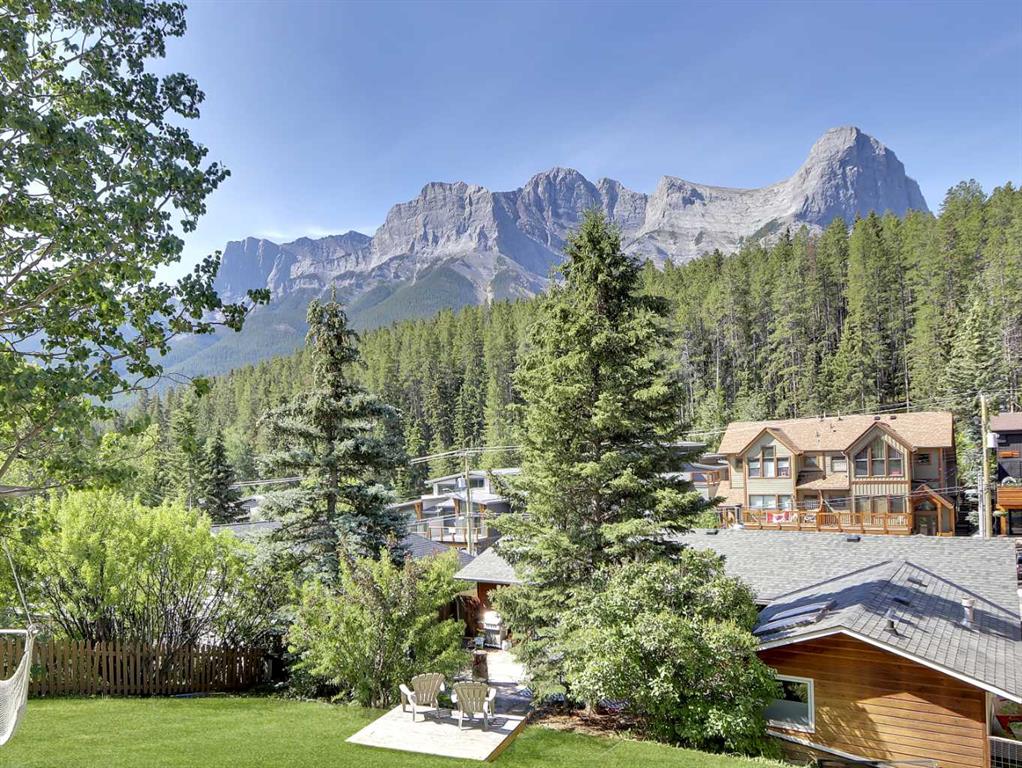 252 Three Sisters Drive , A2239562, Alberta,