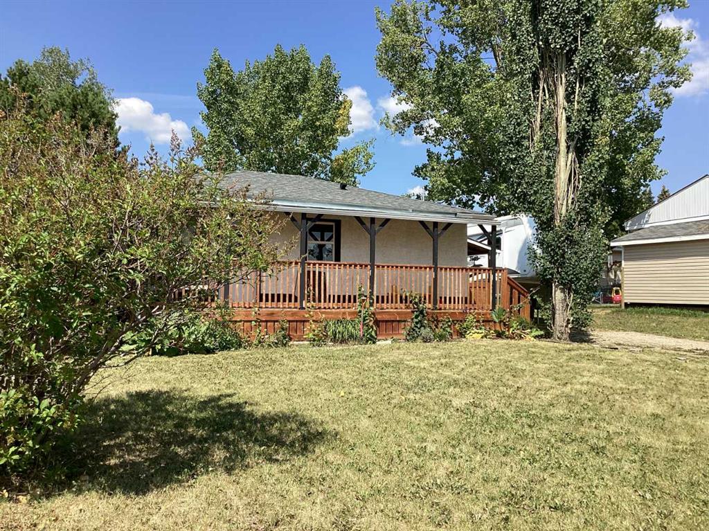 512 11 Street , A2239778, Alberta,