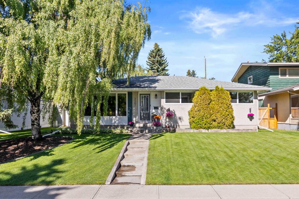 3307 Lakeside Crescent SW, A2239782, Alberta,