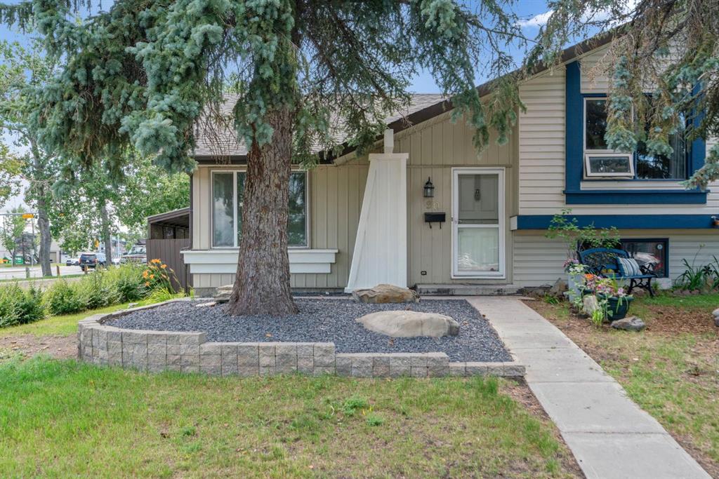 90 Midridge Gardens SE, A2239846, Alberta,
