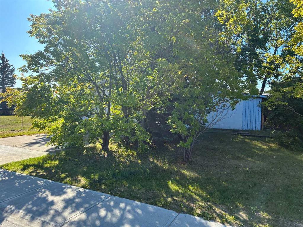 7715 Patterson Drive , A2239873, Alberta,