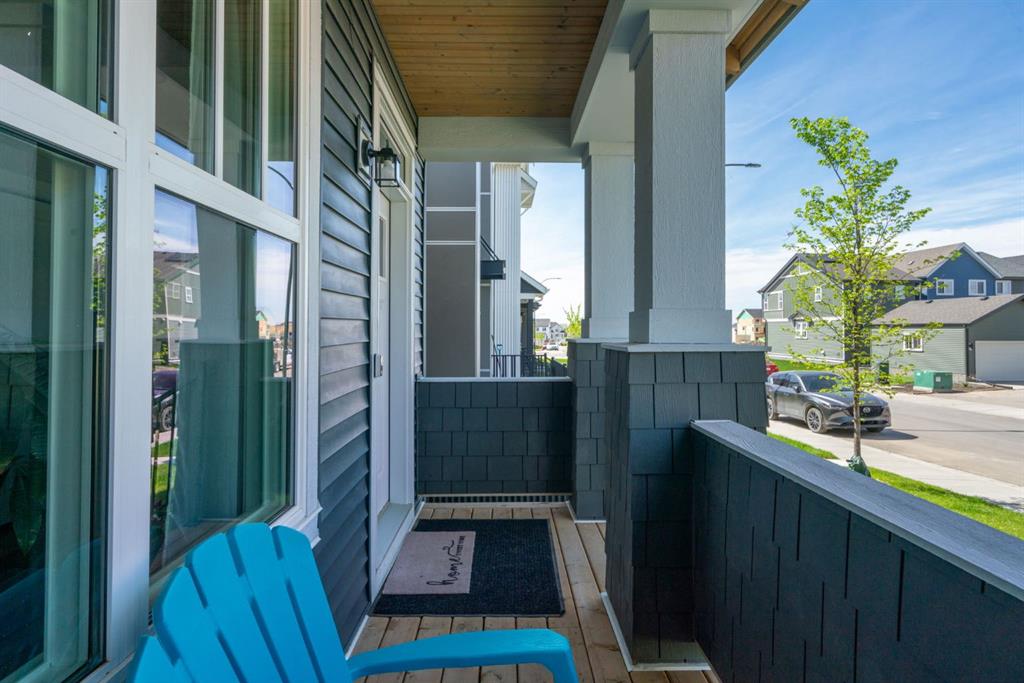 Fifth View of 32 Heirloom Crescent SE, Rangeview, Calgary, Alberta, T3S 0H1