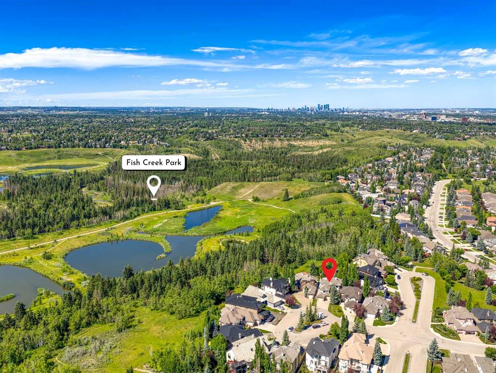 210 Evergreen Mews SW, A2239886, Alberta,