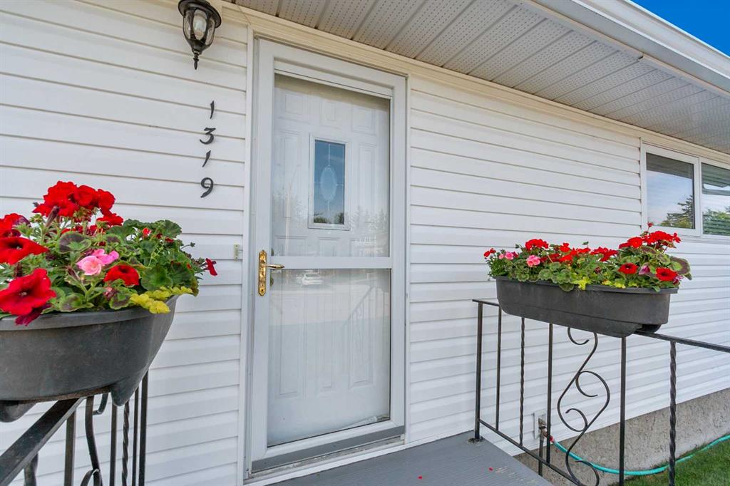 Fifth View of 1319 Osler Street , NONE, Carstairs, Alberta, T0M0N0