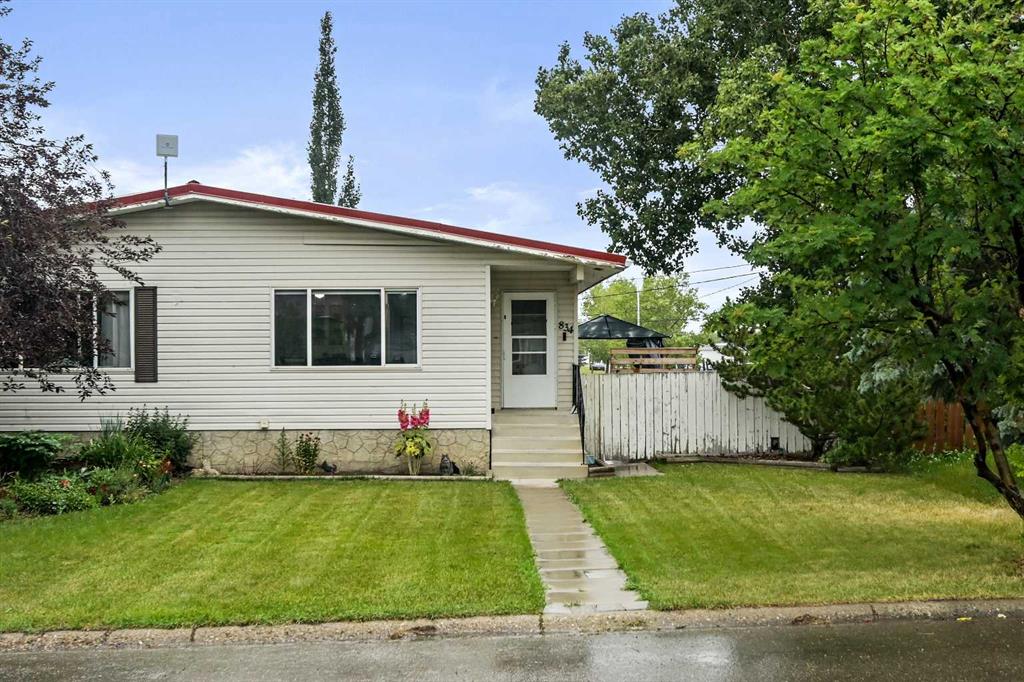 834 Osler Street , A2239974, Alberta,