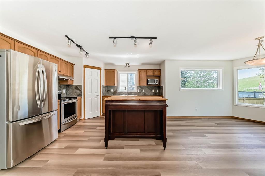 Fifth View of 80 Arbour Crest Terrace NW, Arbour Lake, Calgary, Alberta, T3G 4S2