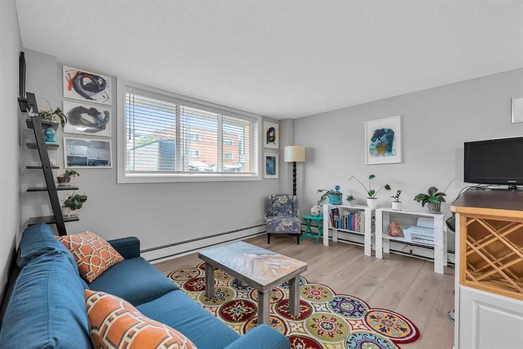 Second View of 104, 117 23 Avenue SW, Mission, Calgary, Alberta, T2S0H9