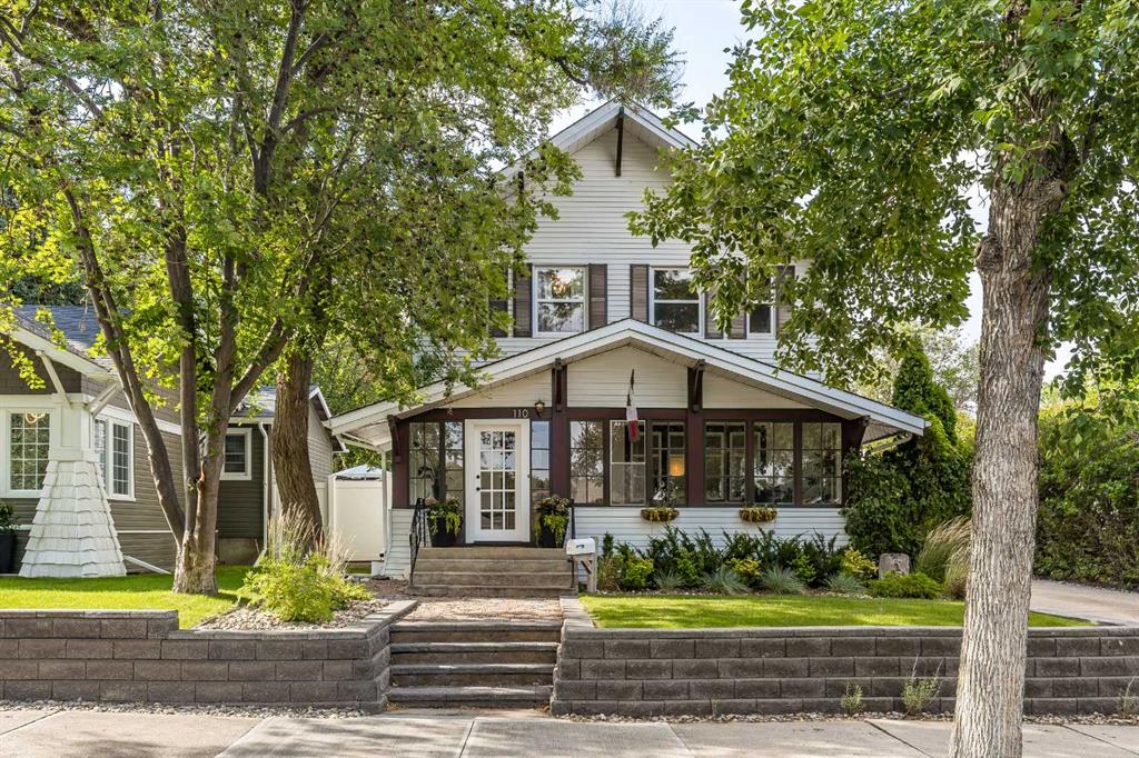 110 4 Street SE, A2240152, Alberta,
