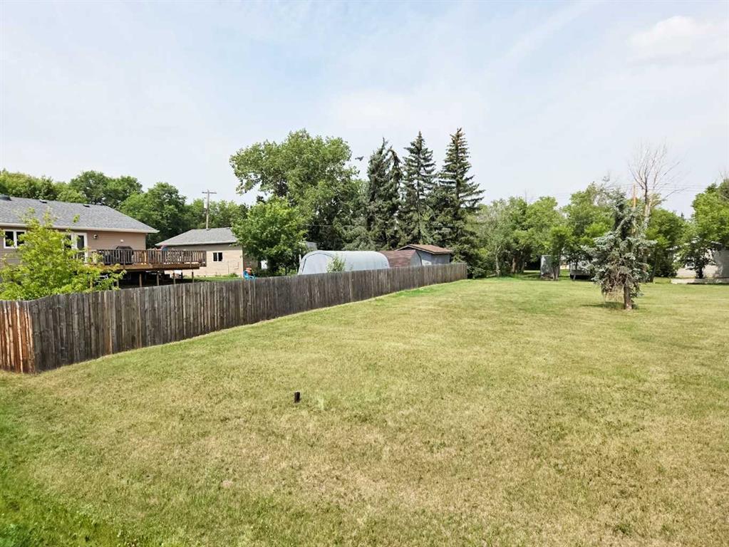1016 Bond Street , A2240200, Alberta,